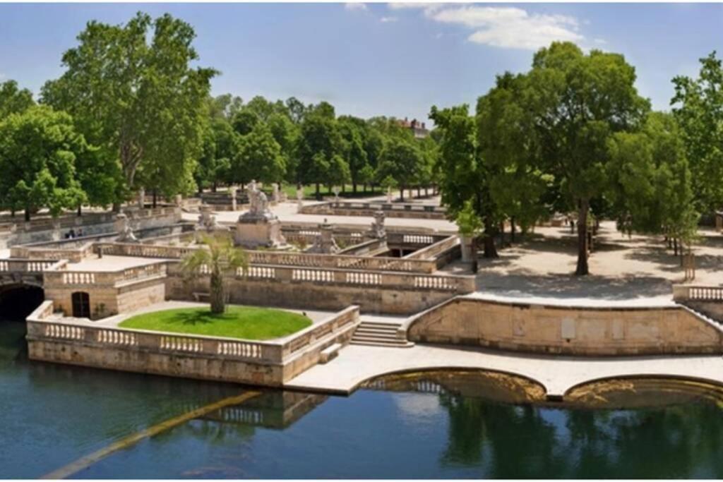 Le Studio D'Auguste- Coeur De Nimes-Chaleureux-Emplacement Ideal Exteriör bild